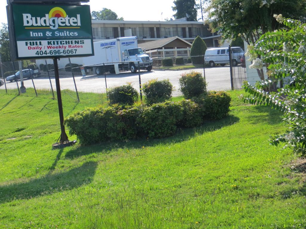Budgetel Inn And Suites Lodge West Exterior foto
