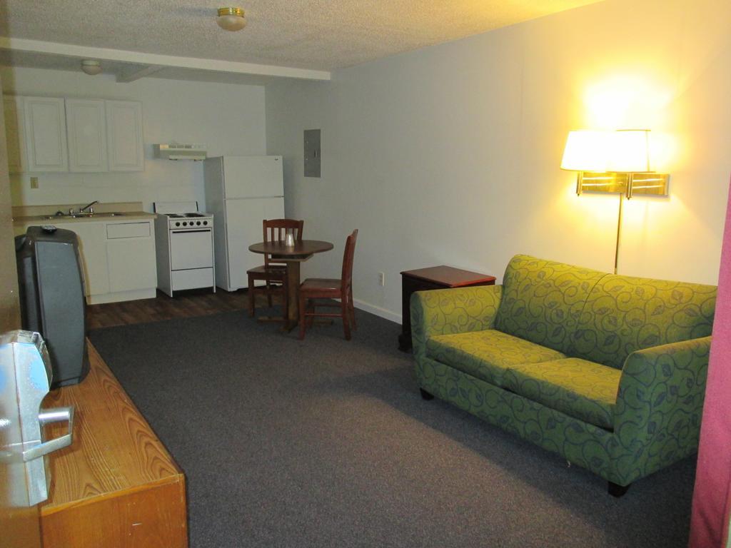 Budgetel Inn And Suites Lodge West Quarto foto